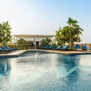 מלון Radisson Damac Hills, דובאי
